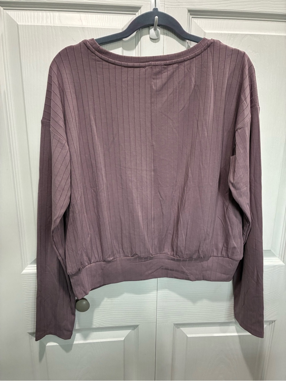 Mystree Ribbed Two-Piece Lounge Set in Dusty Lavender - Picture 3 of 8